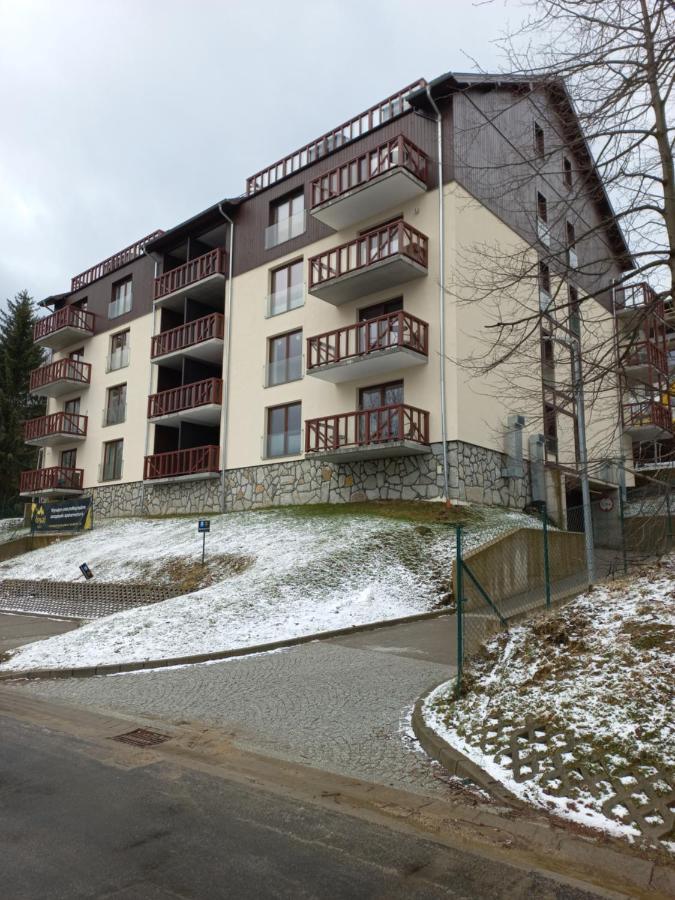 Apartament Zrodlana Ski 300M Świeradów-Zdrój Kültér fotó